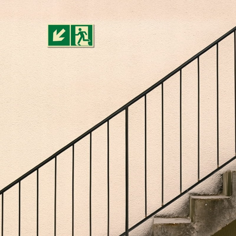 Znak PPOŻ Wyjście Ewakuacyjne w Lewo w Dół 15x30cm PCV fotoluminescencyjna