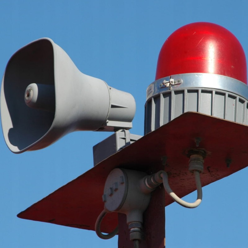 Znak ochrony PPOŻ Alarmowy sygnalizator akustyczny 15x15 cm PCV świecąca