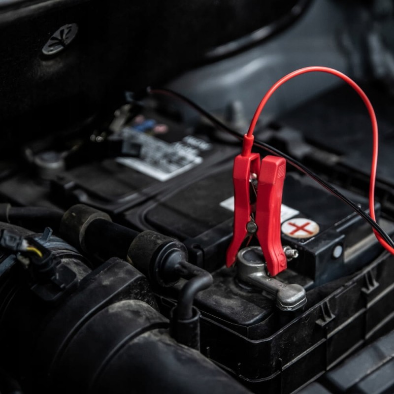 Prostownik Samochodowy Automatyczny Z FUNKCJĄ NAPRAWY AKUMULATORÓW 12V 15A