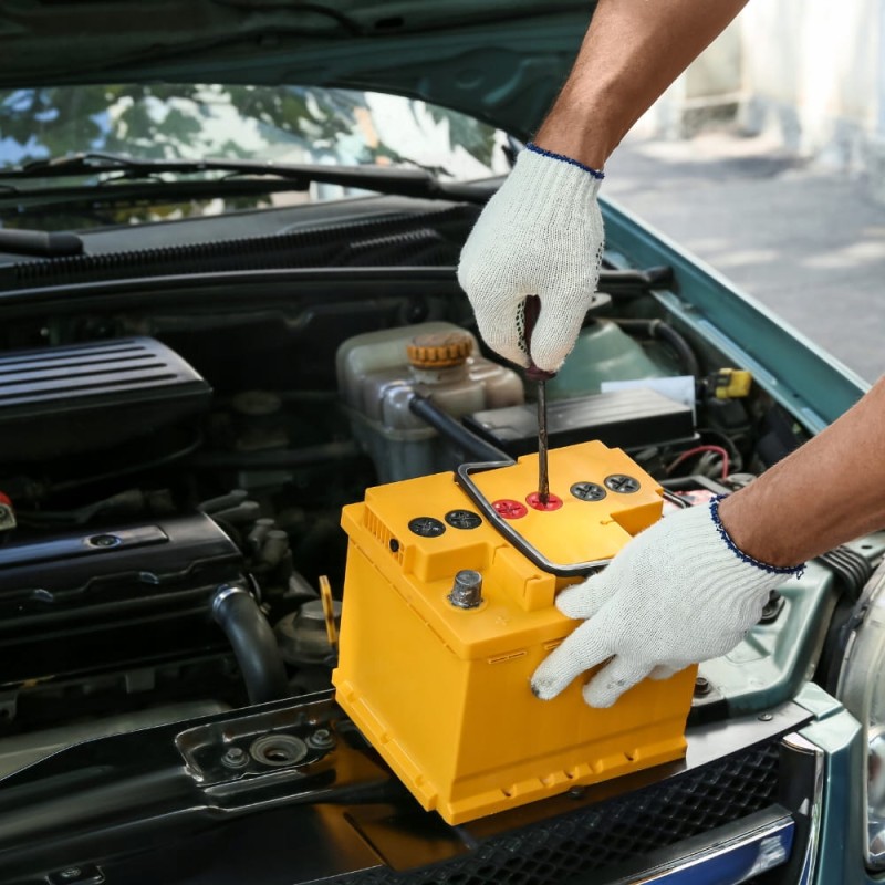 Prostownik Samochodowy Automatyczny Z FUNKCJĄ NAPRAWY AKUMULATORÓW 12V 15A