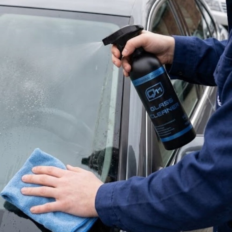 Q11 Profesjonalny Płyn Do Mycia Szyb Ekranów Bez Smug 750ml z Atomizerem
