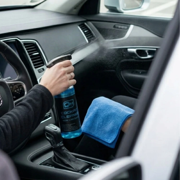 Q11 NEW CAR Interior Cleaner do Czyszczenia Plastików 750ml SATYNA Atomizer