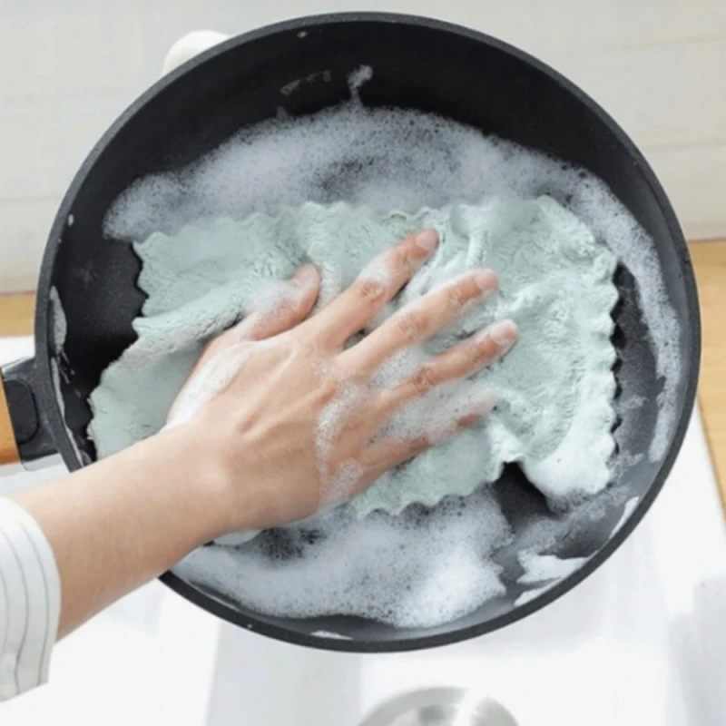 Zestaw 10 ścierek z mikrofibry 23x23 cm, do wycierania kurzu, do sprzątania